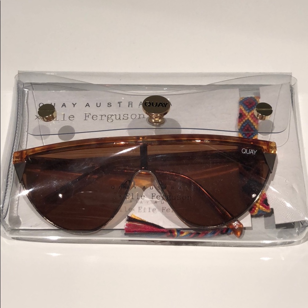Quay Australia‘Goldie’ x Elle Ferguson Sunglasses
